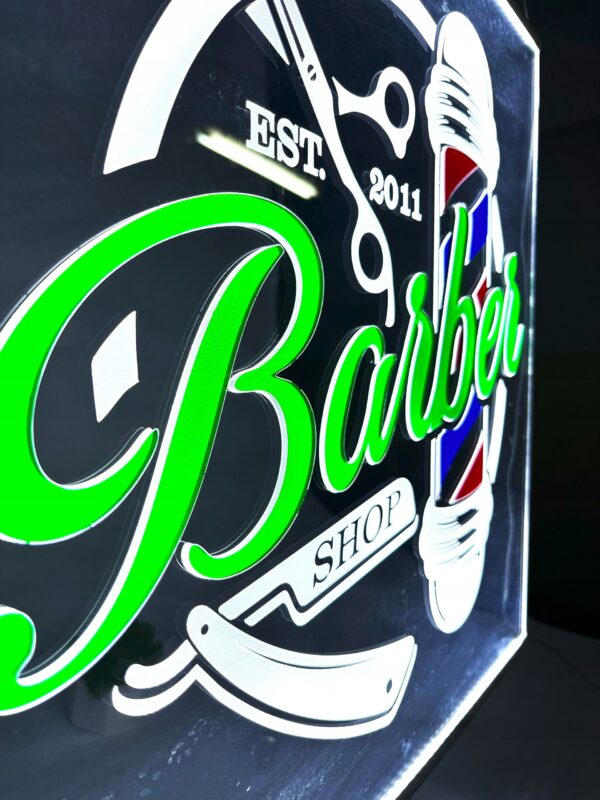 Barber Shop Akrilight - obrazek 2